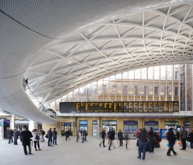 Модернизированный вокзал Кингс-Кросс после ремонта готов принимать 55 миллионов пассажиров