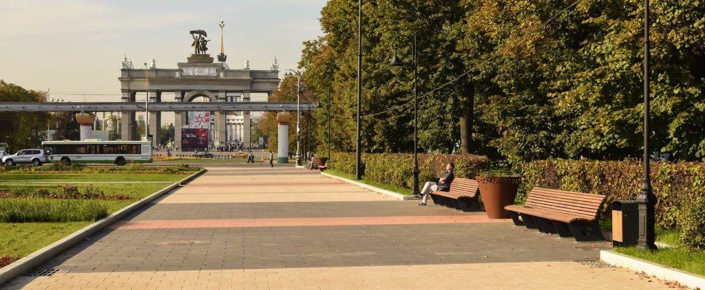Уличные вазоны для цветов